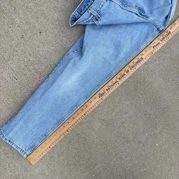 Vintage 90s Levi's 550 Relaxed Fit Tapered Leg Light Blue Jeans Size 12 Reg M